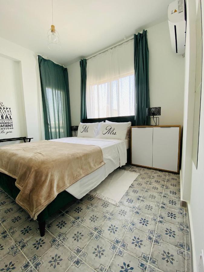 Simple One Bedroom Flat In Engomi ภายนอก รูปภาพ