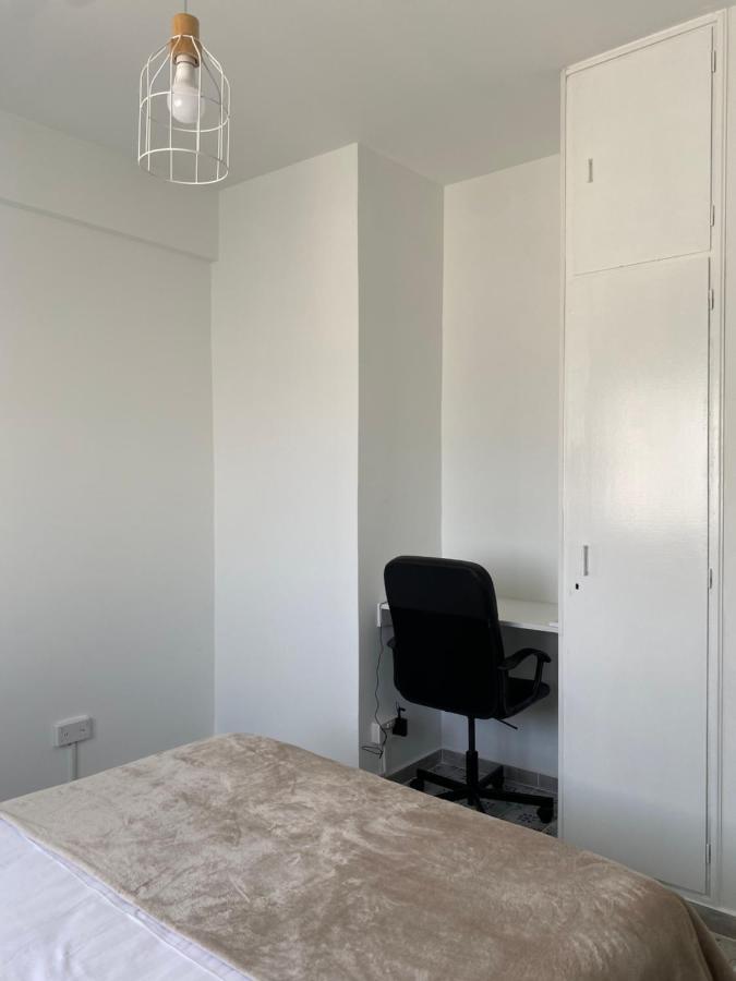 Simple One Bedroom Flat In Engomi ภายนอก รูปภาพ